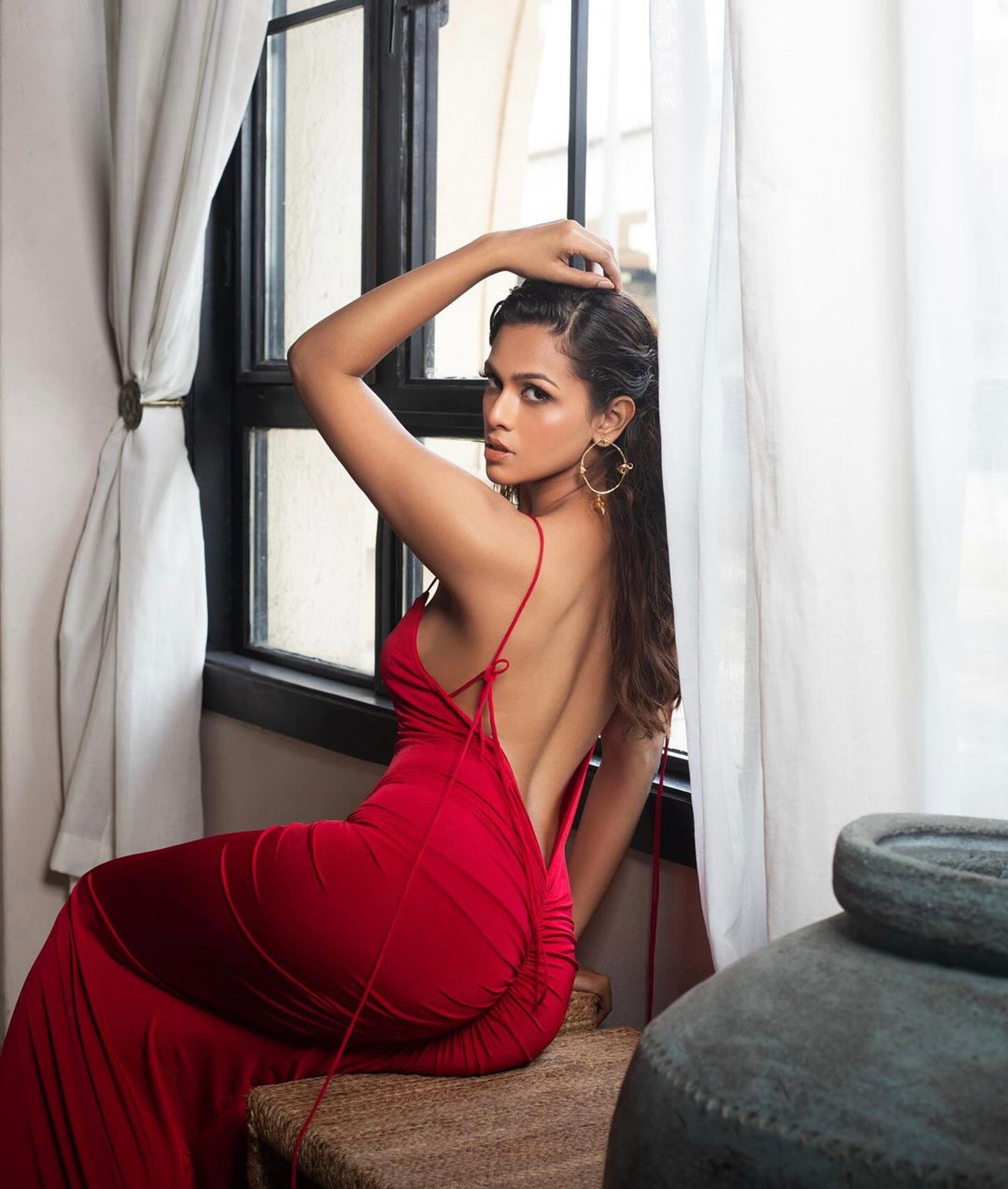 One shoulder backless draped dress(Red) Labelshalini One shoulder backless draped dress(Red) Labelshalini