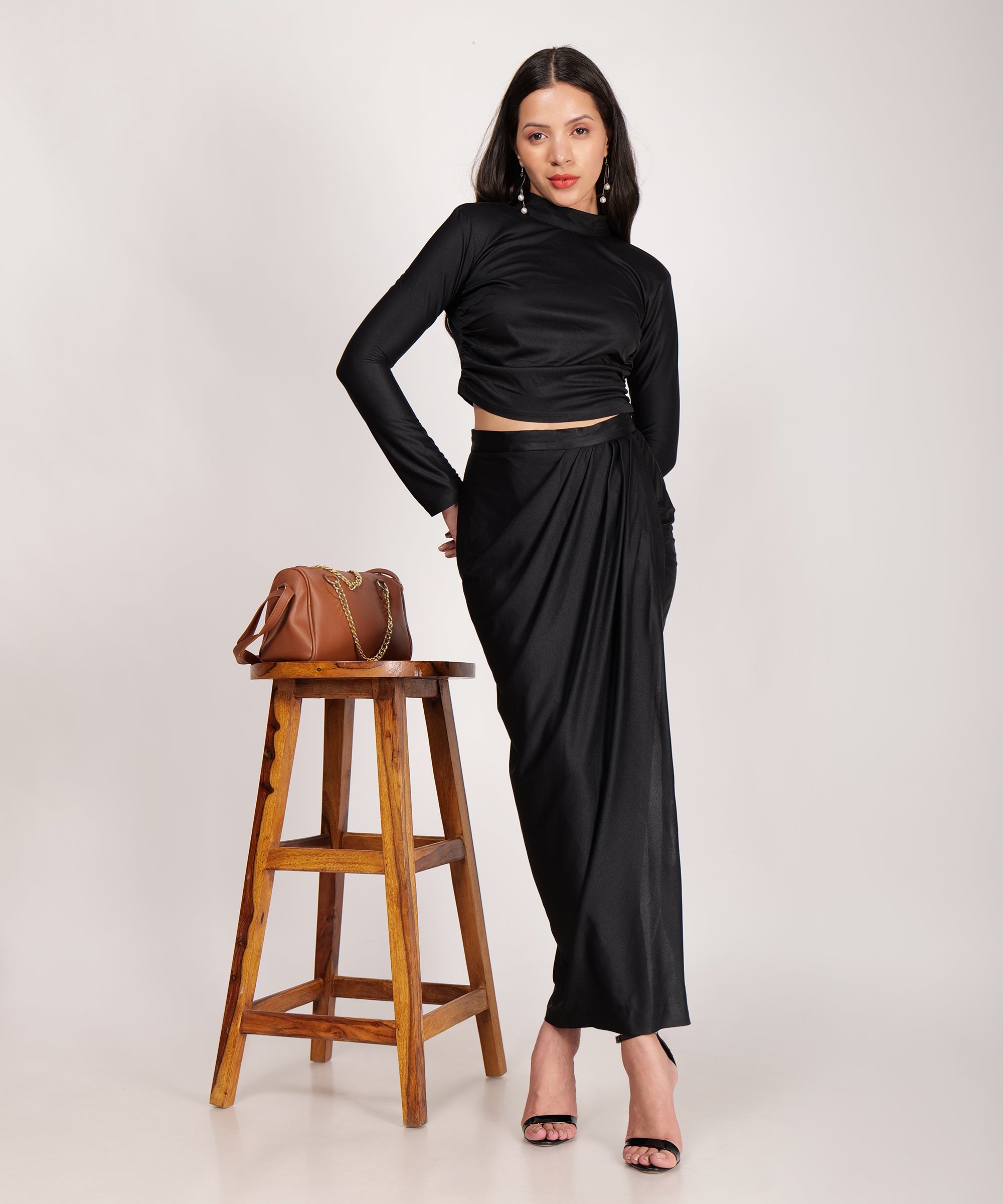 BLACK CHOWL SKIRT WITH TOP